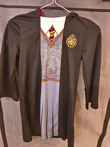 Harry potter hogwarts robe - hogwarts,